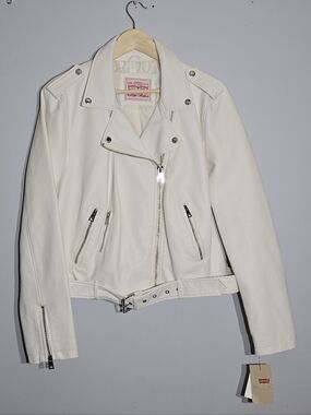 Levi's Women’s Off-White Faux Leather Biker Jacket - New With Tags - XL